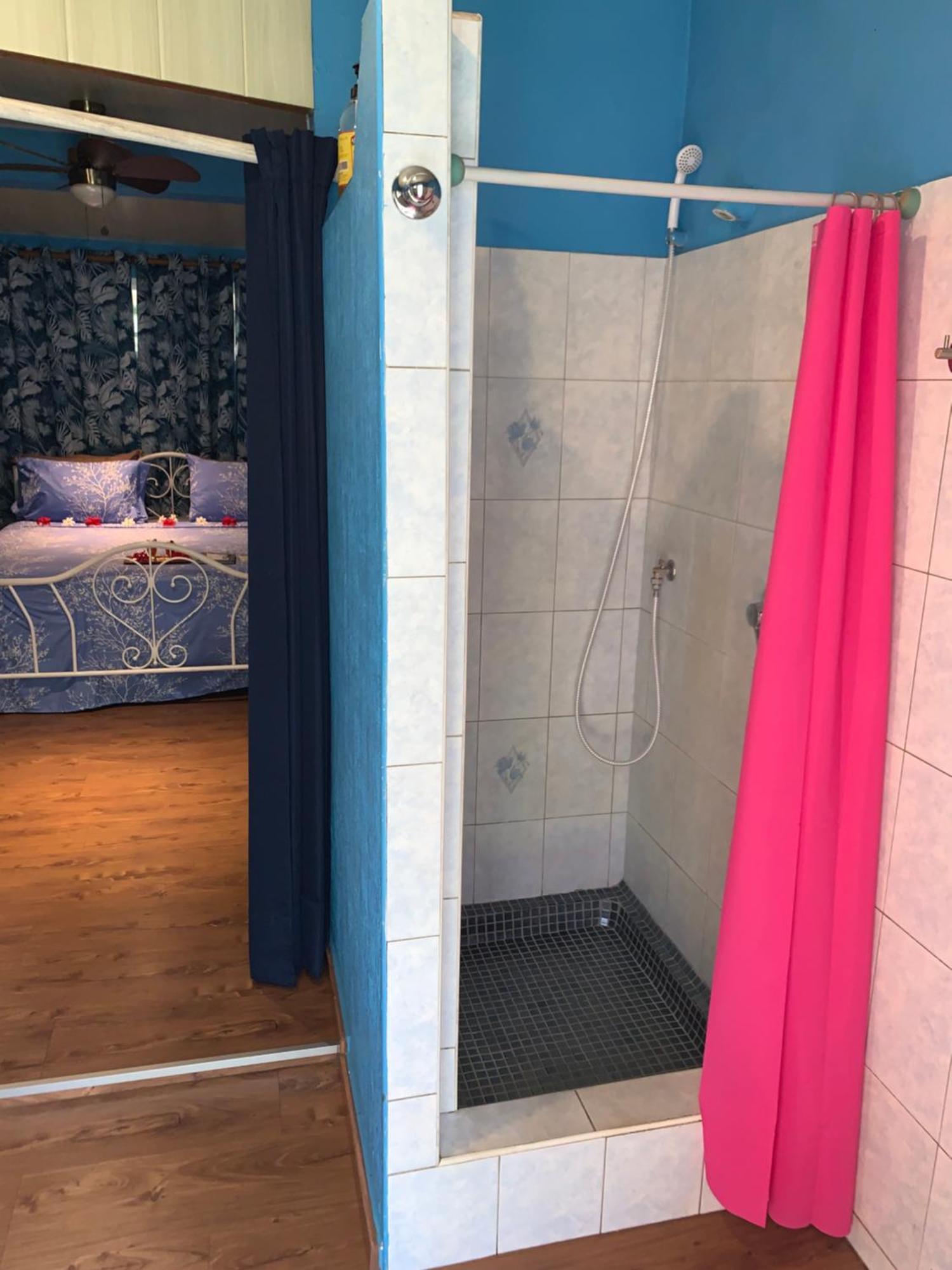 A Tomo Mai Homestay, Close To Airport, Private Bathroom Free Parking And Wifi With High Connection And Breakfast Optional 帕皮提 外观 照片